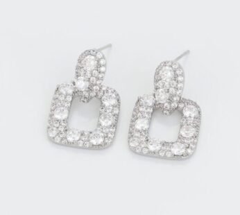 Vathë elegant të veshur në platin VEXPA